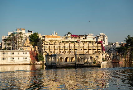 Minimalist - Lake Pichola Edit